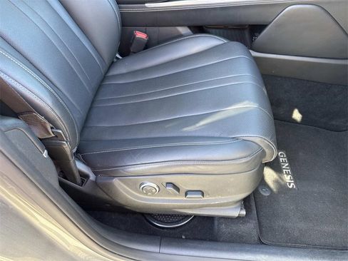 Used 2024 Genesis GV80 2.5T image 31
