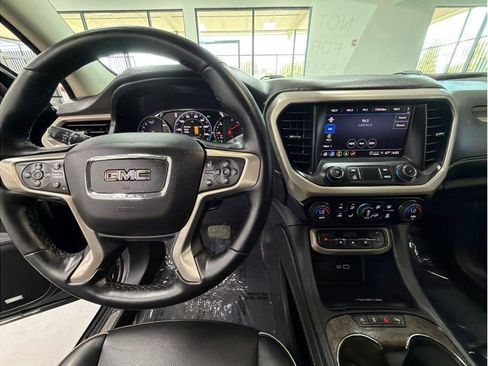Used 2023 GMC Acadia Denali FWD image 18