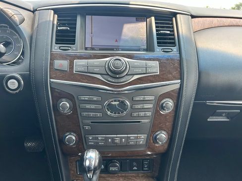 Used 2017 INFINITI QX80 4WD w/ Driver Assistance Package image 26