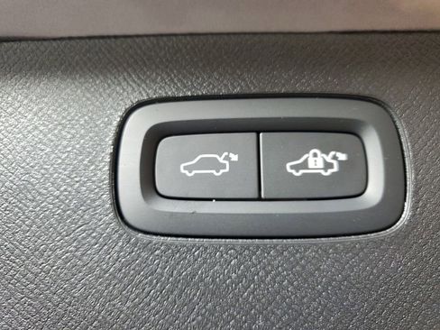Certified 2026 Volvo XC90 B5 Plus w/ Protection Package AWD/4WD image 12