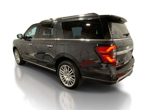 Used 2023 Ford Expedition Max Limited AWD/4WD image 2