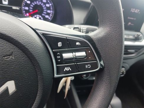 Used 2023 Kia Forte LXS w/ LXS Technology Package image 32