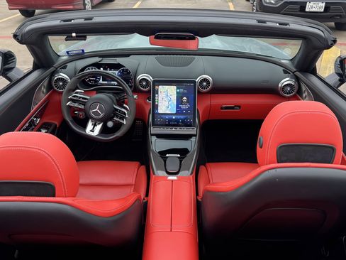 Used 2022 Mercedes-Benz SL 63 AMG 4MATIC image 13