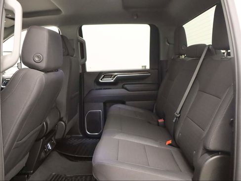 Used 2025 Chevrolet Silverado 2500 LT w/ Convenience Package image 17