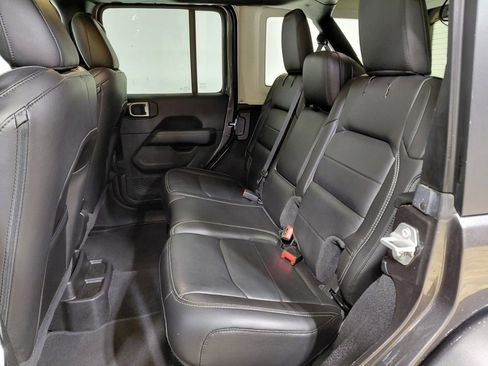 Certified 2019 Jeep Wrangler Unlimited Sahara image 45