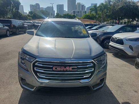 Used 2023 GMC Terrain SLT w/ LPO, Floor Liner Package FWD image 4