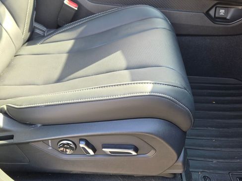 Used 2025 Acura MDX w/ Technology Package image 8