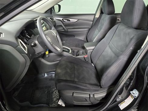 Used 2016 Nissan Rogue S image 13