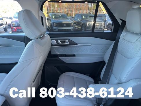 Used 2025 Ford Explorer Platinum w/ Ultimate Package image 15