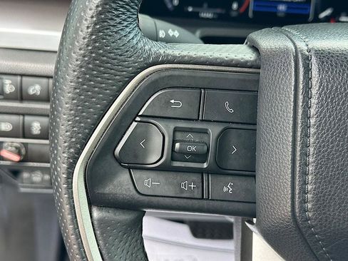 Certified 2024 Toyota Tacoma TRD Off-Road AWD/4WD image 20