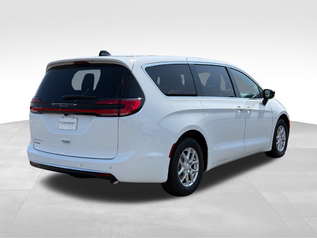 New 2027 Chrysler Pacifica Select FWD image 29