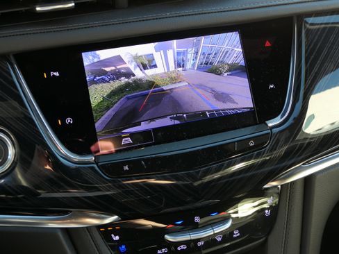 New 2025 Cadillac XT6 Premium Luxury image 21