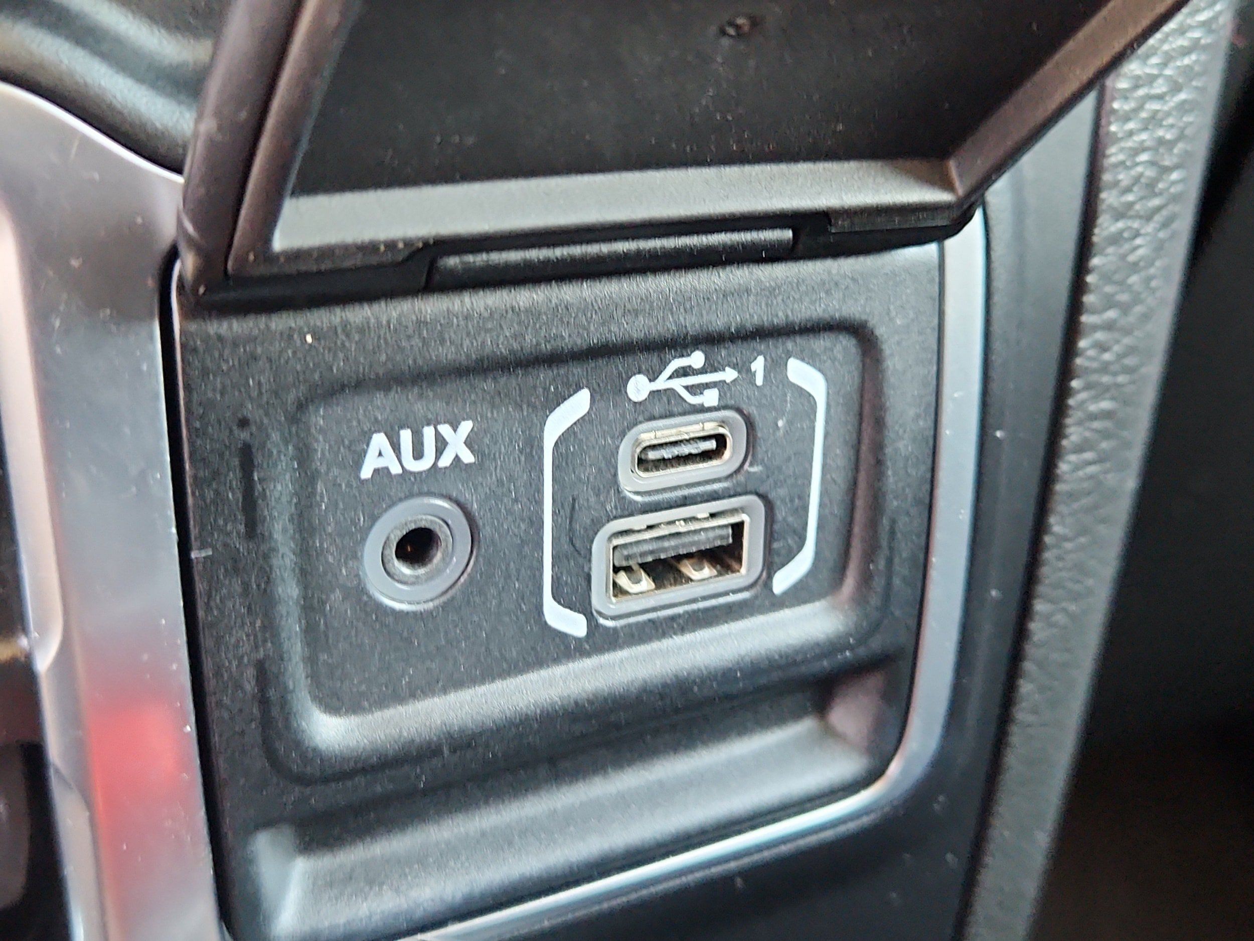 Used 2023 Jeep Gladiator Rubicon w/ LED Lighting Group AWD/4WD image 24