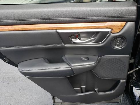 Used 2019 Honda CR-V Touring image 13
