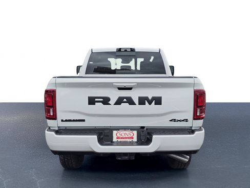 New 2026 RAM 2500 Laramie AWD/4WD image 13