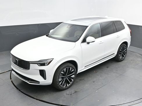 New 2026 Volvo XC90 B6 Plus AWD/4WD image 22
