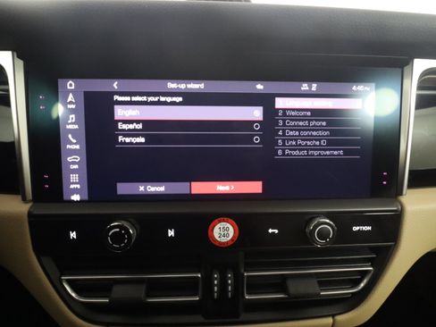 Used 2023 Porsche Macan image 17