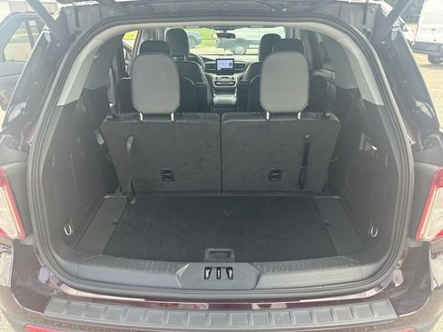 Used 2023 Ford Explorer XLT w/ Equipment Group 202A image 20
