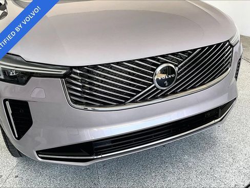 Certified 2026 Volvo XC90 B5 Plus w/ Protection Package Premier AWD/4WD image 38