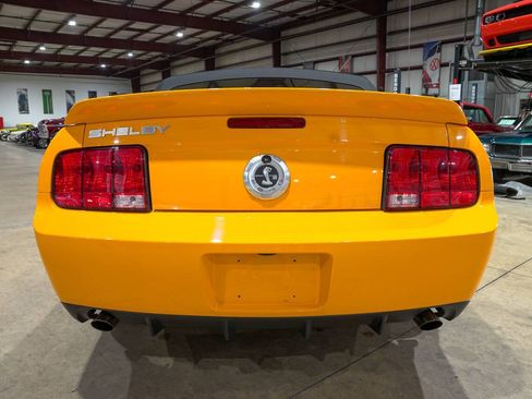 Used 2007 Ford Mustang Shelby GT500 RWD image 23