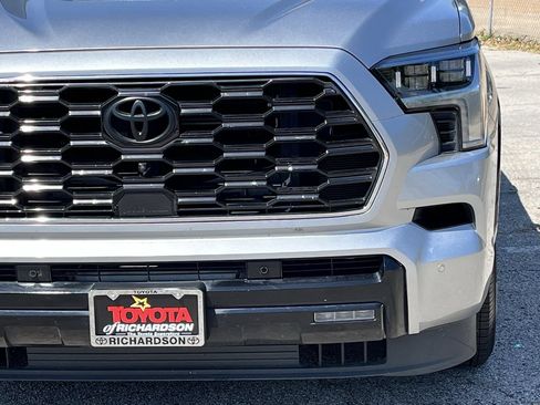 Used 2024 Toyota Sequoia Platinum AWD/4WD image 8