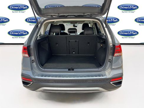Used 2023 Volkswagen Taos SE w/ Panoramic Sunroof Package AWD/4WD image 25