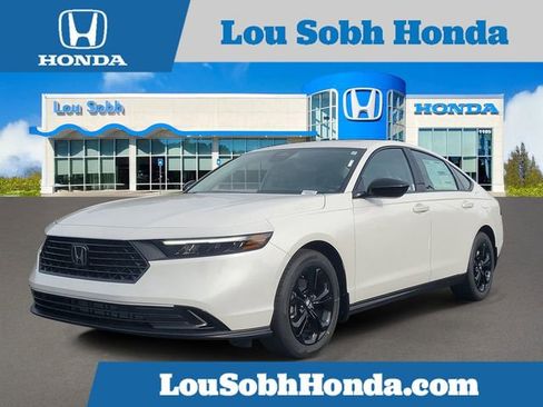 Used 2025 Honda Accord SE image 1