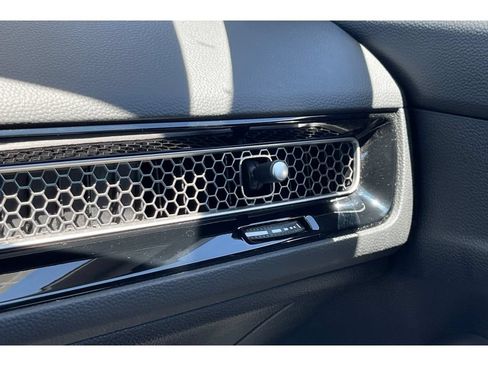 Used 2024 Honda Civic EX-L image 30