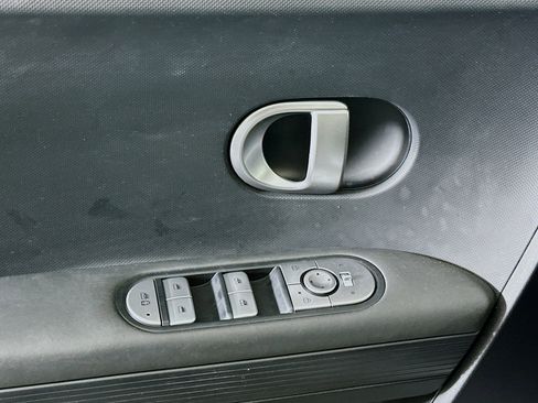 Used 2024 Hyundai Ioniq 5 SEL RWD image 15