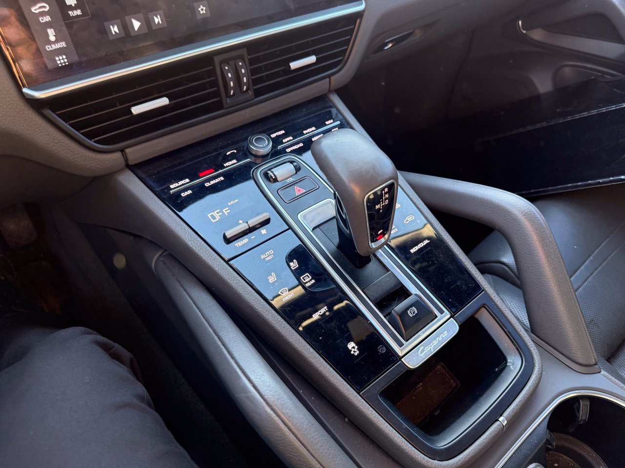 Used 2019 Porsche Cayenne AWD/4WD image 20