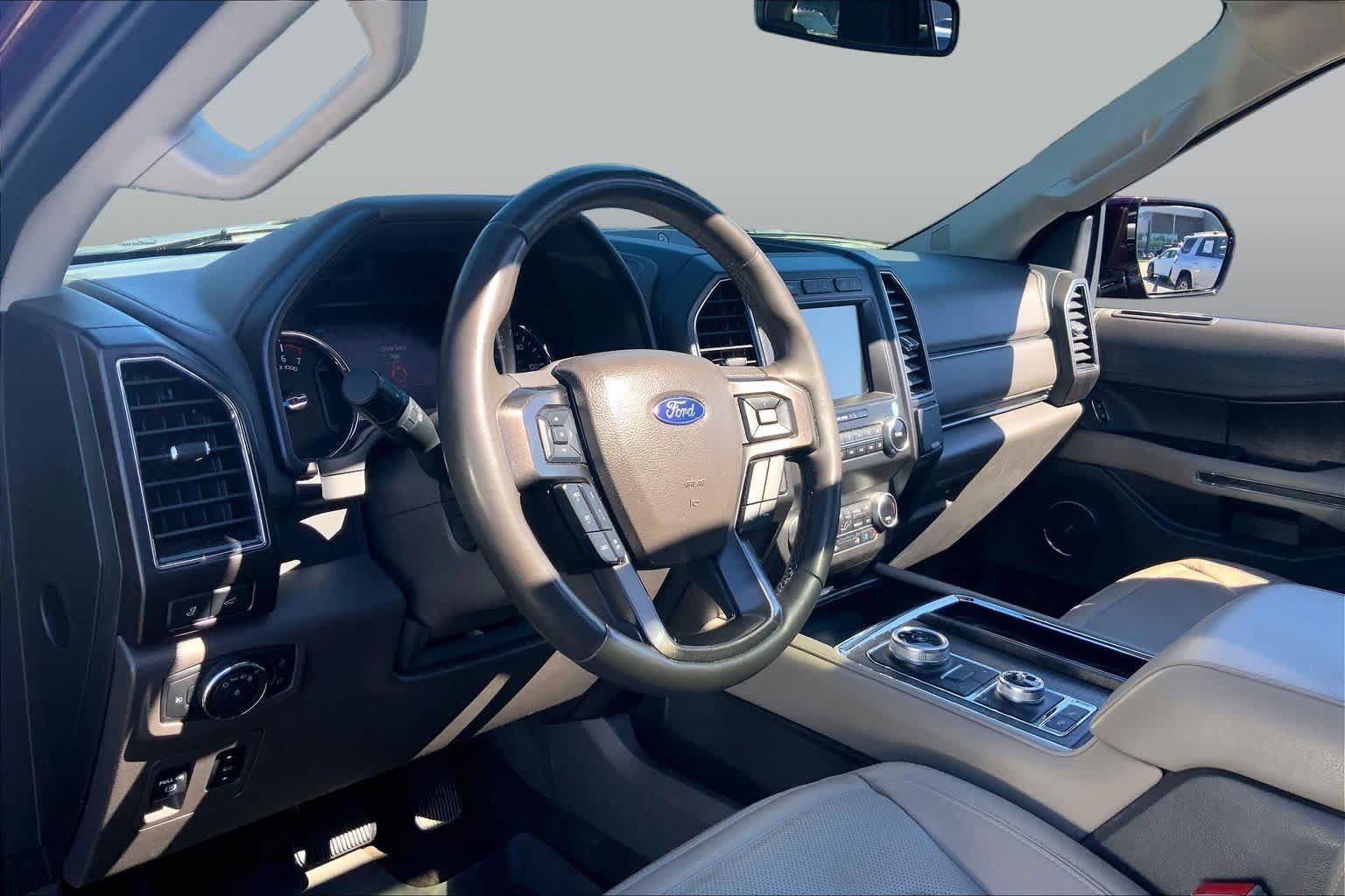 Used 2021 Ford Expedition Limited AWD/4WD image 18
