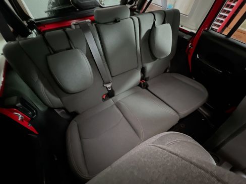 Used 2025 Jeep Wrangler Unlimited Sport S 4xe image 33