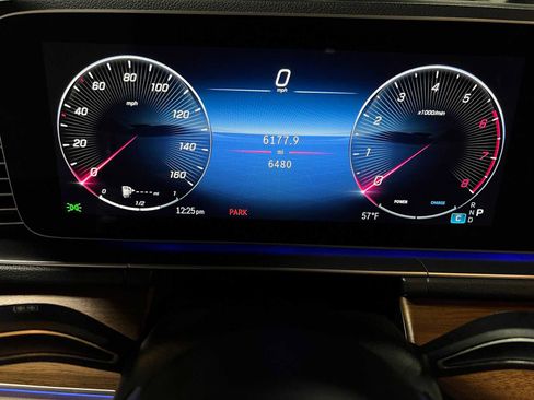 Used 2025 Mercedes-Benz GLE 450 4MATIC image 31