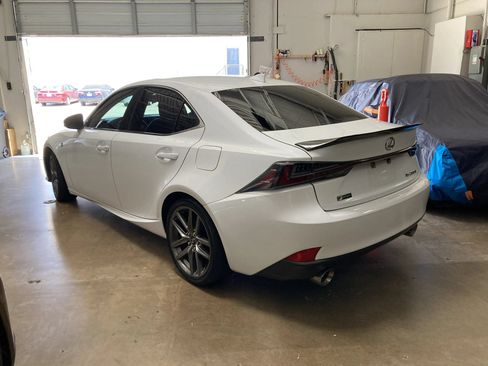Used 2016 Lexus IS 200t w/ F Sport Package RWD image 4