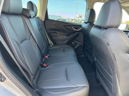 Used 2022 Subaru Forester Touring image 10