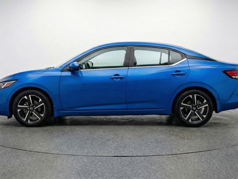 Used 2025 Nissan Sentra SV FWD image 3