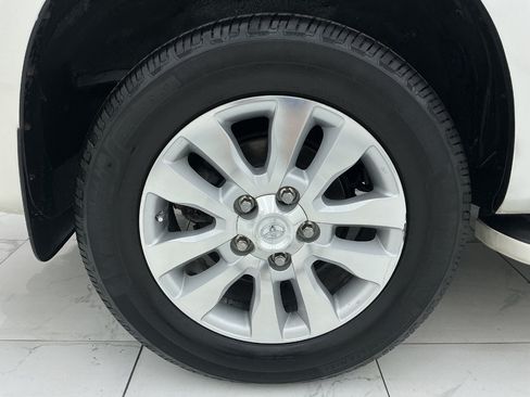 Used 2016 Toyota Sequoia Platinum AWD/4WD image 51