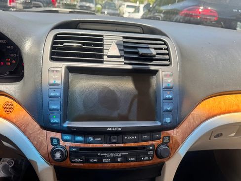 Used 2005 Acura TSX FWD image 25