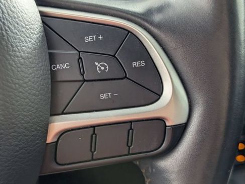 Used 2018 Jeep Compass Latitude w/ Popular Equipment Group AWD/4WD image 16