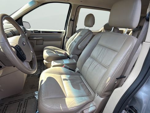 Used 2007 Ford Freestar SEL FWD image 23