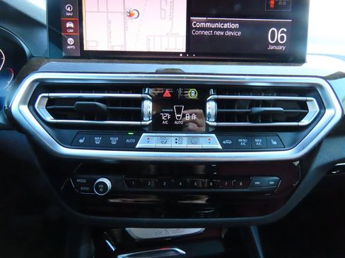 Certified 2023 BMW X3 xDrive30i w/ Premium Package image 30