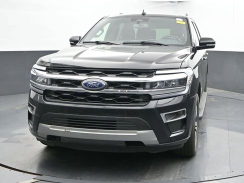 Used 2024 Ford Expedition Limited AWD/4WD image 4