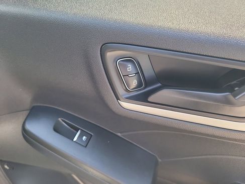 Used 2022 Ford Escape SE image 28