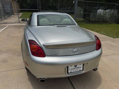 Used 2005 Lexus SC 430 Convertible RWD image 22