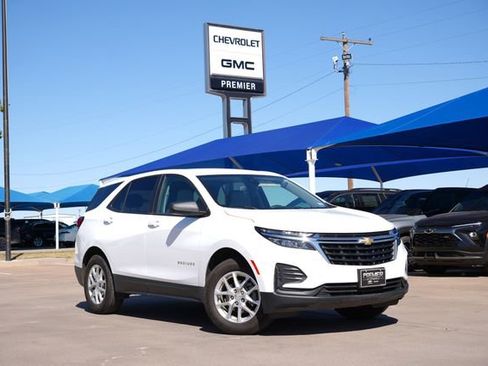 Used 2024 Chevrolet Equinox LS w/ LS Convenience Package AWD/4WD image 1