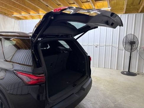 Used 2022 Chevrolet Traverse RS AWD/4WD image 10