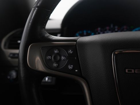 Used 2018 GMC Yukon XL Denali w/ Open Road Package image 29