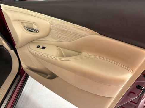 Used 2018 Nissan Murano Platinum w/ Cargo Package FWD image 16