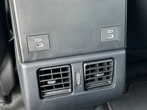 Used 2024 Toyota bZ4X AWD image 23