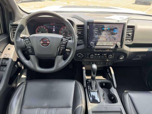 Used 2022 Nissan Frontier PRO-4X w/ Pro-4X Premium Package AWD/4WD image 20